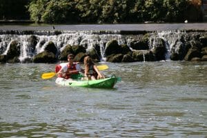 Canoës sur le Loing de Grez sur Loing à Moret sur Loing