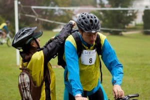 L'entraide avant le départ